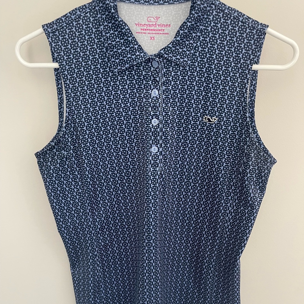 Vineyard Vines Women's Navy Patterned Golf Shirt
